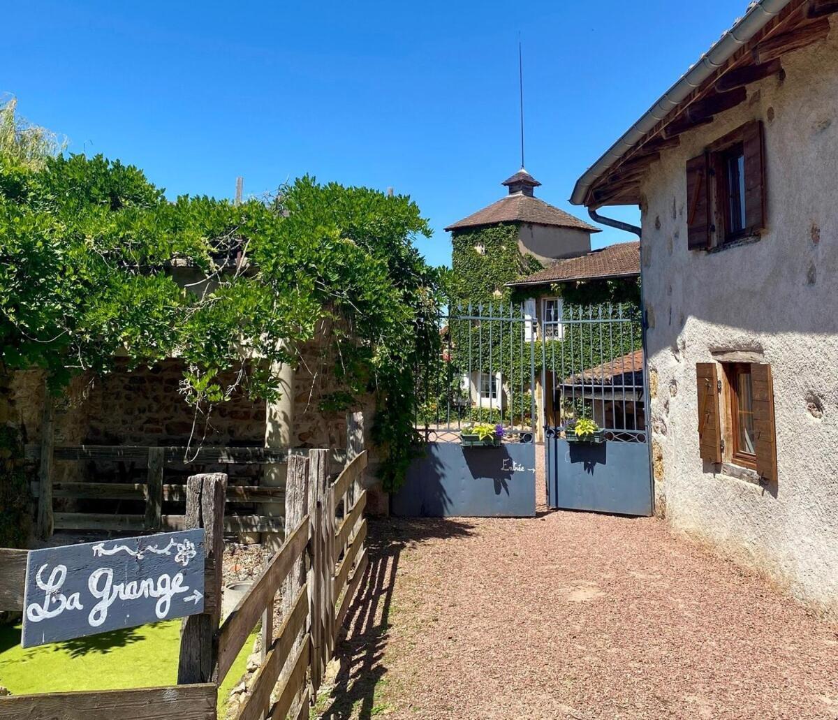 Vila La Grange Coutouvre Exteriér fotografie